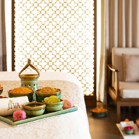 Taj Ganges Váránaszi Kültér fotó Ayurvedic spa