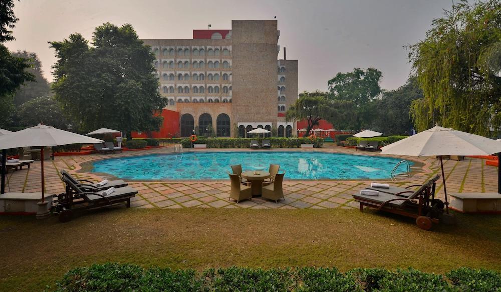 Taj Ganges Váránaszi Kültér fotó The Imperial Hotel, New Delhi