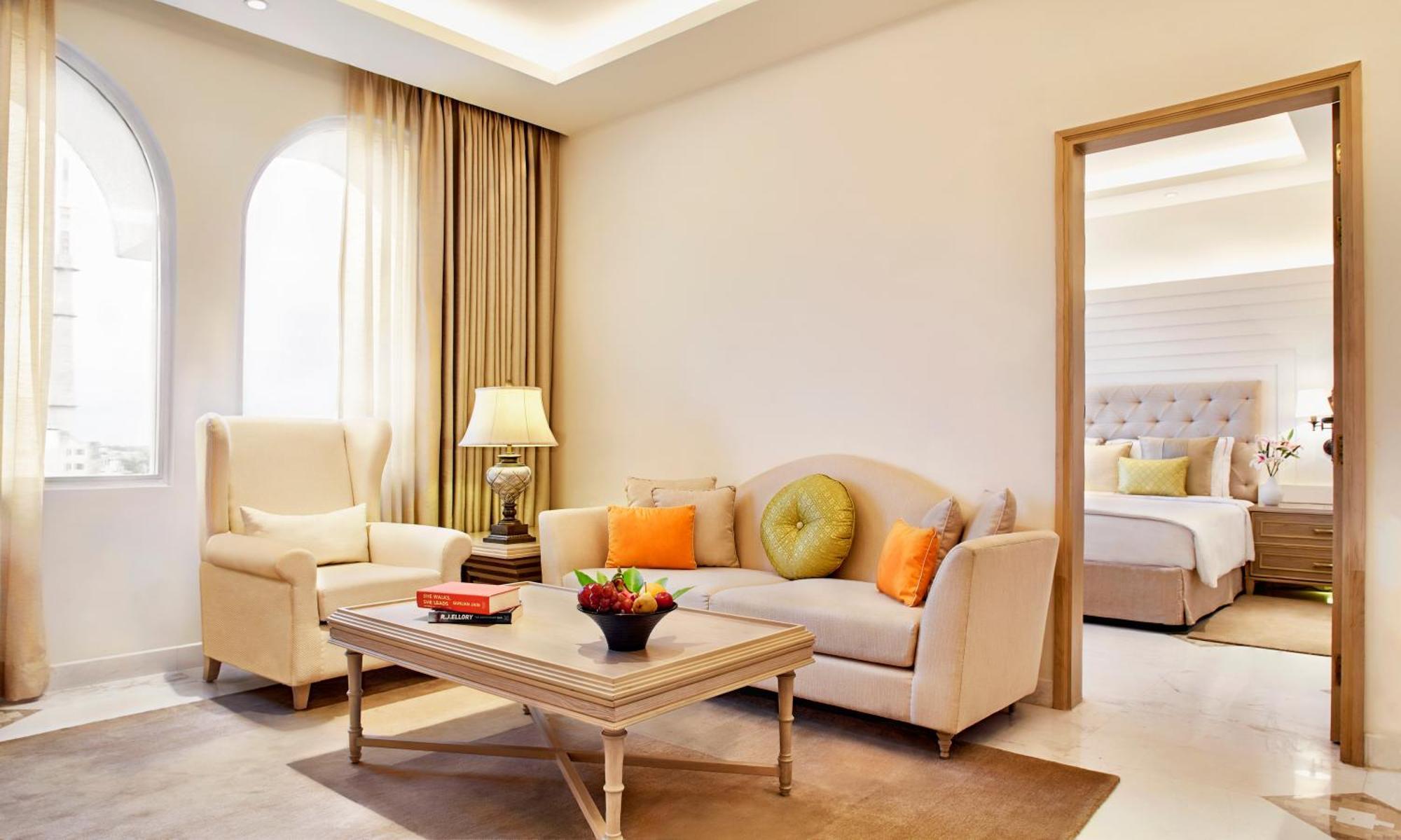 Taj Ganges Váránaszi Kültér fotó A suite at the Taj Bengal